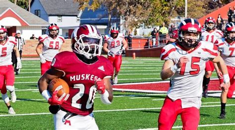 Muskegon big reds football score. Things To Know About Muskegon big reds football score. 